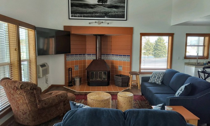 Pagosa Springs Condo | Convenient Cozy Uptown Condo