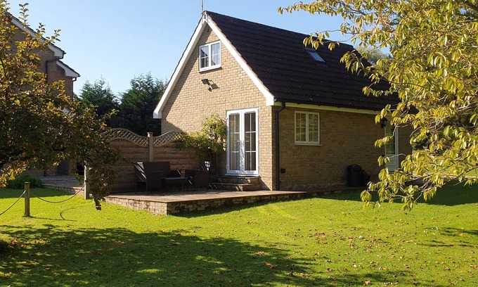 Low Catton Cottage | Convenient for access to York and the coast and moors.