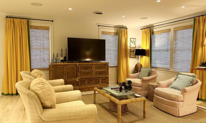 Highlands - Perkins House | Convenient location. Walking distance to LSU lakes.