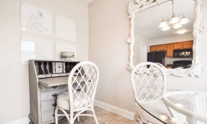 Graymoor-Devondale House | Convenient Monthly Rental-Shop & Dine St Matthews
