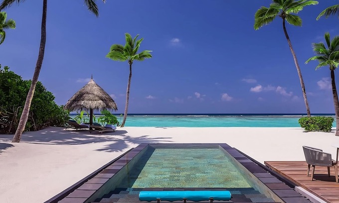 Reethi Rah Apartment | Convenient Stay, Superb Location! Balcony w/Beach View, Outdoor Swimming Pool