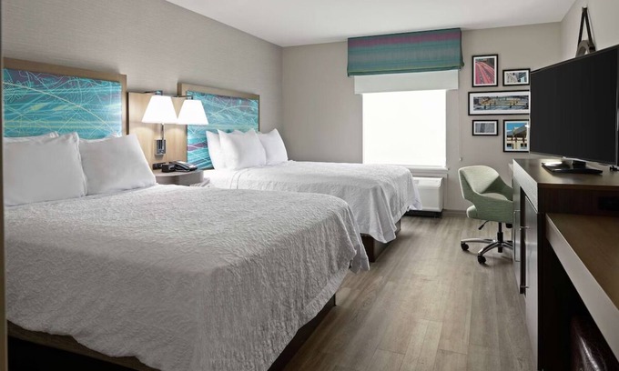 Cranberry Township Hotel | Convenient Stay! Indoor Pool, Free Breakfast and Parking! Close to North Park!