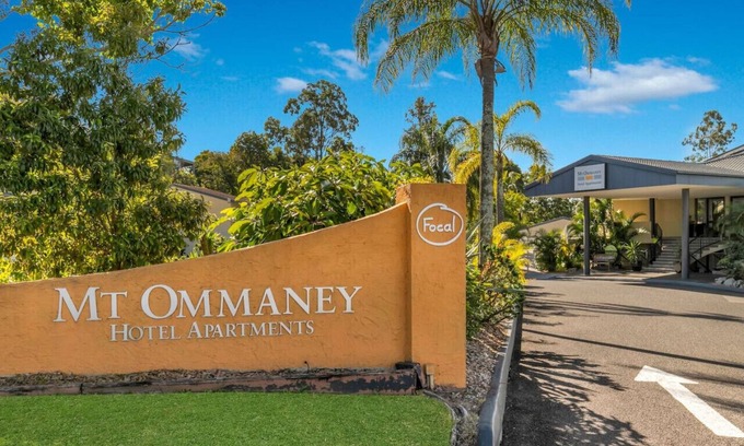 Mount Ommaney Hotel | Convenient self-catering unit