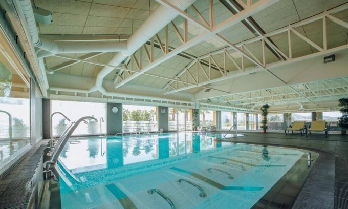 Chiva House | Convenient Stay! 3 Cabins with Kitchens & Terraces! Indoor & Outdoor Pools, Spa!