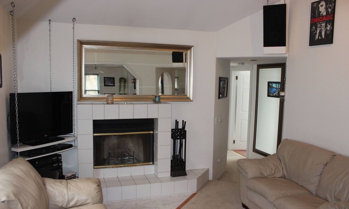 Elmira Apartment | Conveniently & centrally located for traveling medical professionals.