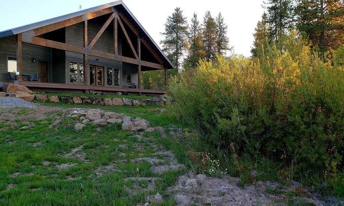 Last Chance House | Conveniently Located Between Yellowstone National Park & Henry's Fork River
