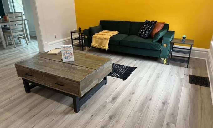Victorian Village House | Convention- King Bed - Parking Free - Short North