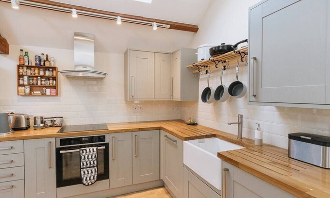 Welton Apartment | Converted 1 Bed Barn close to the National Park