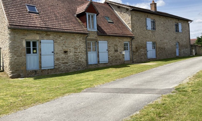 Dompierre-les-Eglises House | converted barn in the heart of the limousine countryside
