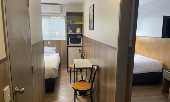 Manukau City Hotel | Conway Motel