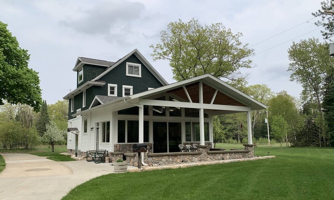 Oscoda House | Cooke Key near Cooke Dam in Oscoda family home you will just love!