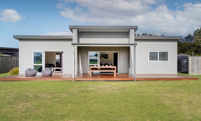 Cooks Beach House | Cooks Family Retreat - Cooks Beach Holiday Home