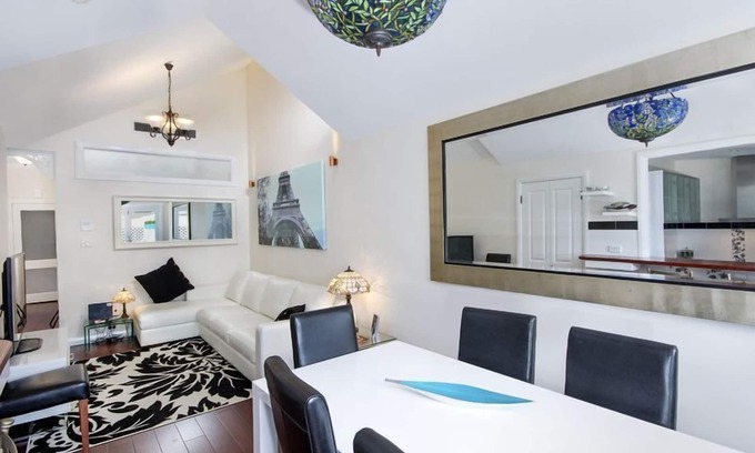 Cooks Hill House | Cooks Hill Chalets - Petite Chalet