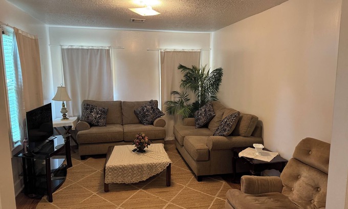 Cleveland House | Cool 2-bedroom house with AC in charming Cleveland