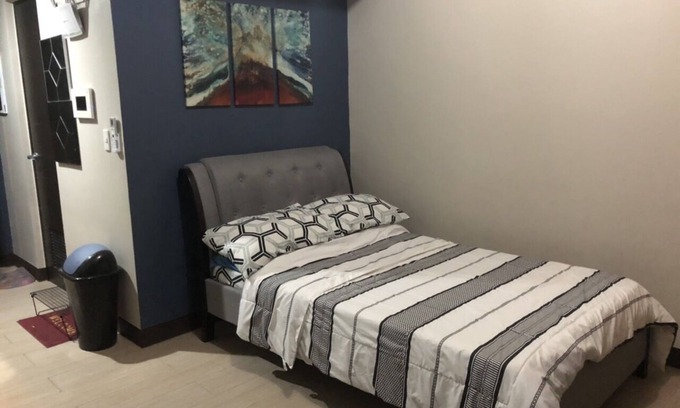 Salcedo Village Condo | Cool and Cozy studio unit in Makati