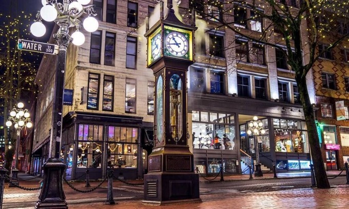 Gastown Condo | Cool & Classy Apartment Downtown!
