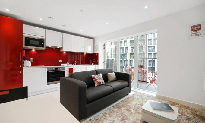 Hackney Apartment | Cool Dalston studio with balcony/gym