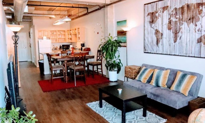 Quality Hill Apartment | Cool Loft DoWNTOWN near River Mkt, Conv Ctr, P&L