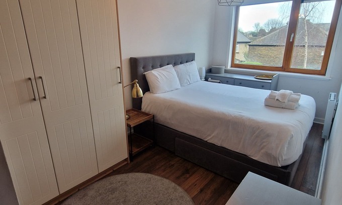 Ringsend Apartment | Cool n Comfy 2BD in Irishtown, D4 Beside Aviva
