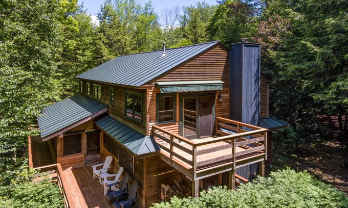 Quechee House | Coolidge Drive Retreat