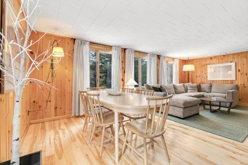 Sunday River Area Ski Chalet | Coombs Village Chalet