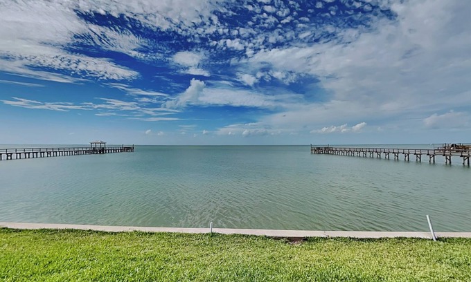 Rockport Condo | Copano Coastal Gem | Bayfront Views + Access to Pool!