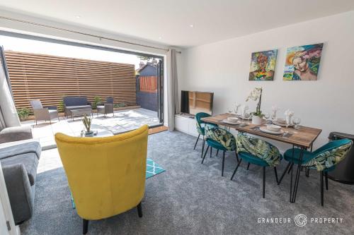 Poole House | Copenhaven by Grandeur Property
