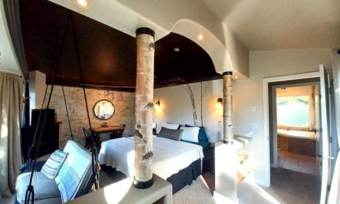 Palmer Apartment | Copper Birch Studio - Basecamp to Adventure