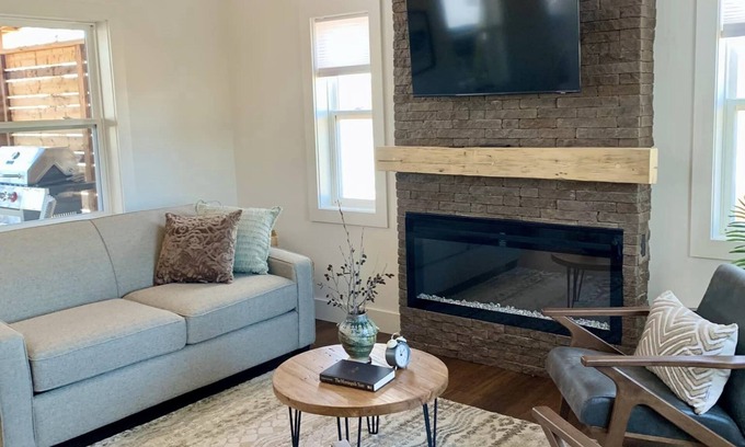 Springfield Cottage | Copper Shore Lake House - Keirstead