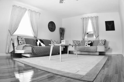 East Meredith House | Coppers two bedroom