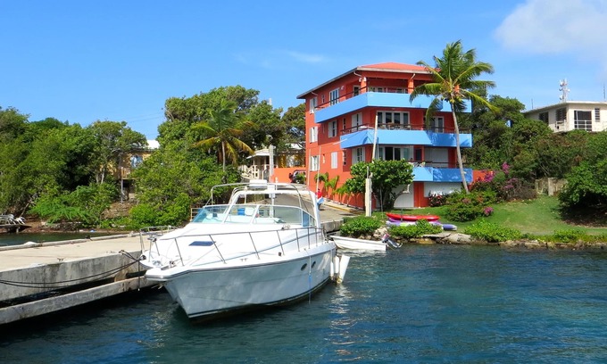 Culebra Pueblo Apartment | Coral Cove: Elegant Waterfront Apartment With A Spectacular View of Paradise