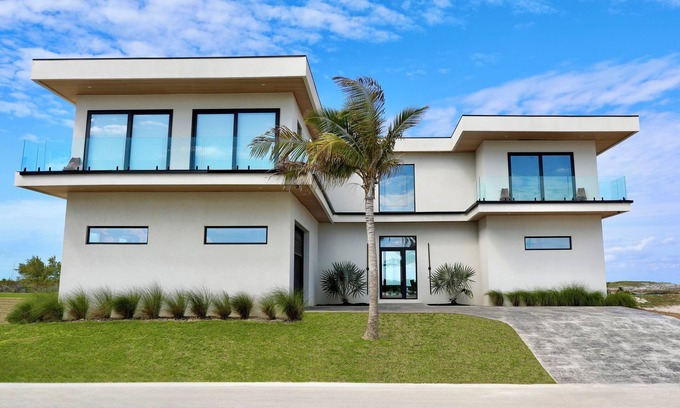 Rokers Point Villa | Coral Cove Villa - Luxury Villa + Full Concierge!