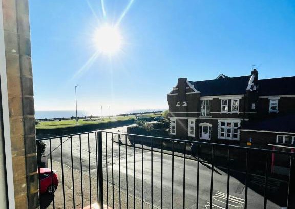 Gorleston-on-Sea House | Coral House