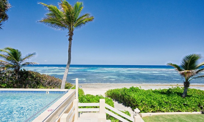 North Side Villa | Coral Loft 4BR + 1 BR Oceanfront Villa w/Private Pool & Beach in Grand Cayman