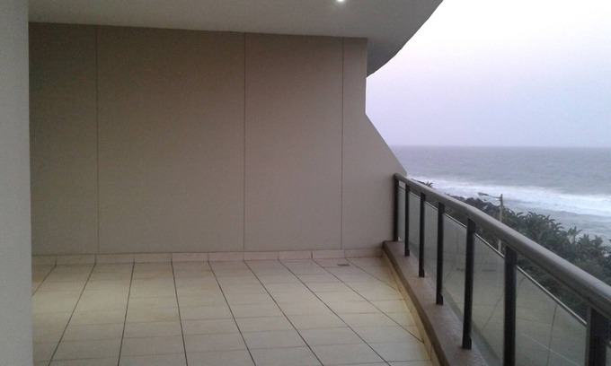 La Mercy Apartment | Coral Reef self catering apartment