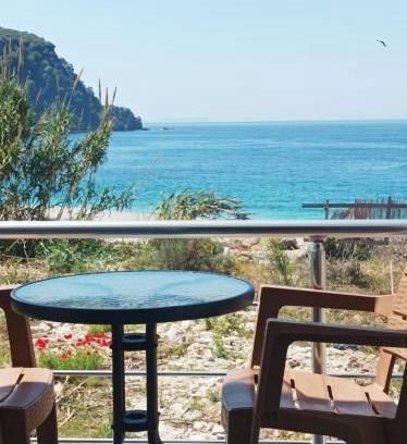 Himare House | Coral Rooms Himara