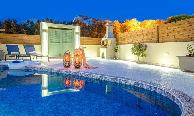 Neromilos Villa | CORAL VILLA with private pool at 100 m from the sea