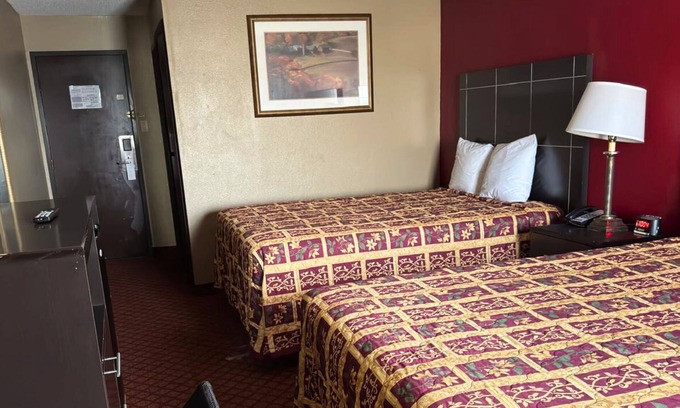Oklahoma City Hotel | Coratel Inn & Suites Santa Fe OKC Standard 2 Double Bed NS