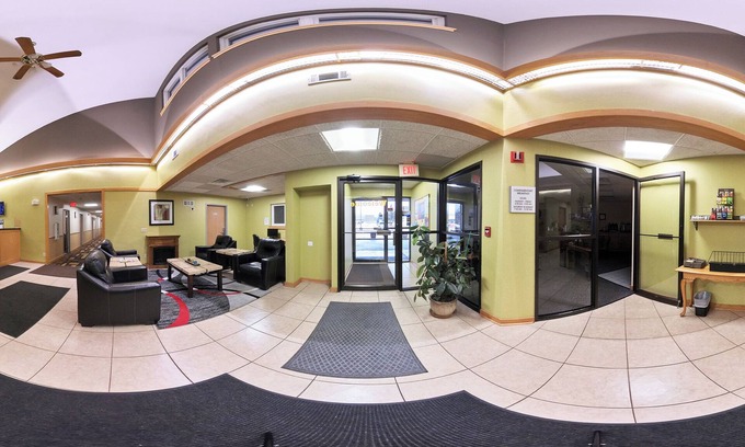 River Falls Hotel | Coratel Inn & Suites By Jasper River Falls