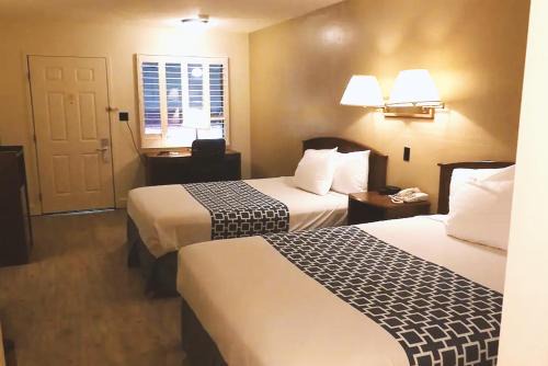McCook Hotel | Coratel Inn & Suites by Jasper McCook