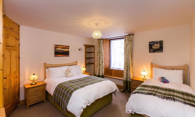 Lerwick Apartment | Corbie Self Catering Shetland