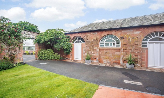 Great Corby Cottage | Corby Castle - Courtyard - UK34670