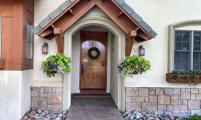 Cordillera House | Cordillera 4 bed home, golf, biking, hiking, hot tub, Vail & BeaverCreek skiing