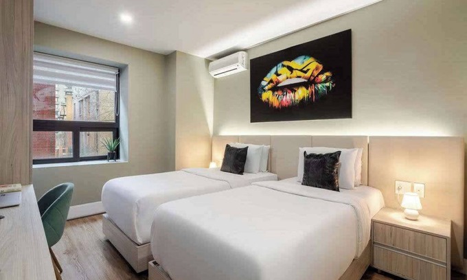 Gay Village Hotel | Core Duo – Berri-UQAM Nest