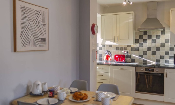 Tawstock Cottage | Corffe Cottages, Sunny Devon escape, sleeps 4, heated indoor pool