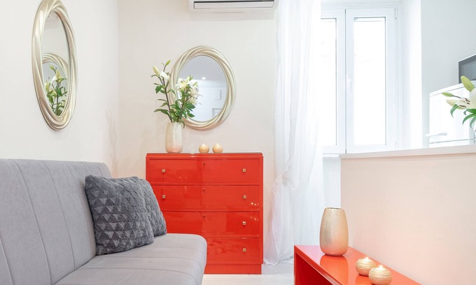 Old Town Apartment | Corfu Charm | Chic, Central, Convenient! | Fast WiFi