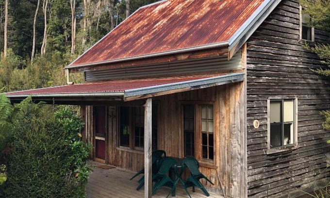 Corinna Resort | Corinna Wilderness Village