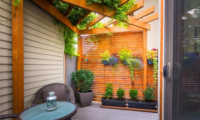 Okanagan-Similkameen House | Cormier's Studio Guest suites