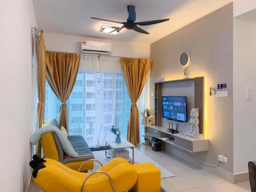 Salak South Apartment | Corner KL Pool View RC Residence