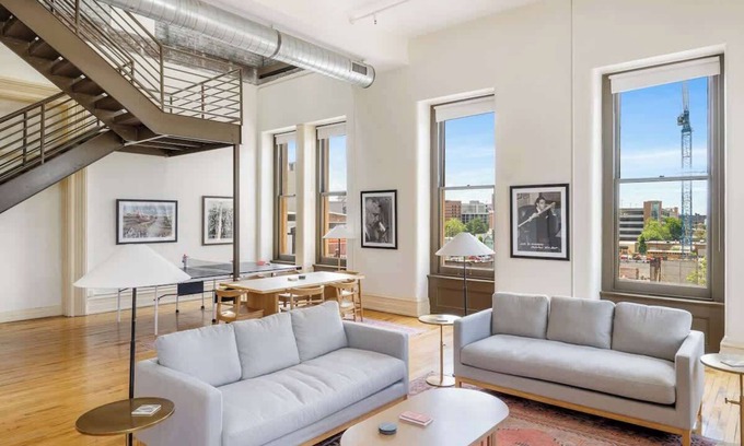Downtown Louisville Apartment | Corner Loft in Historic Building on Whiskey Row